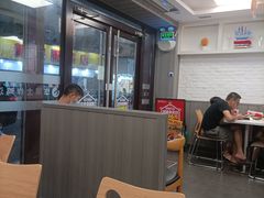 大堂-华莱士·全鸡汉堡(沙井博岗店)