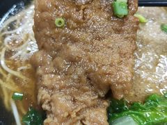 红烧猪扒汤面-食惠里小笼包面馆(越秀店)