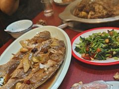 -聚首堂·特色小吃·肘子(什刹海德胜门店)