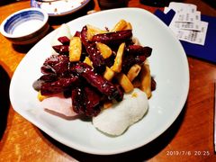 拔丝紫薯山药-95号酱骨·一块豆腐(展春园西路店)
