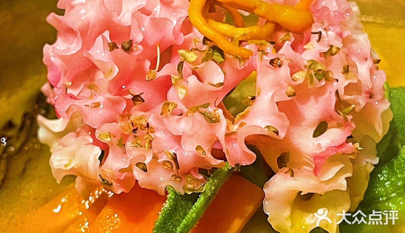 把菜品当作艺术品来做的素食餐厅，还代客泊车！