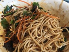 凉米线-桥香园云南过桥米线(金马碧鸡店)