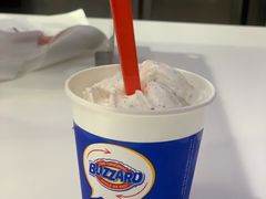 暴风雪-DQ·蛋糕·冰淇淋(南开大悦城2F店)