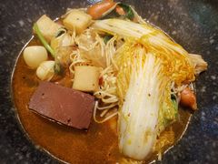-万记麻辣烫国展总店