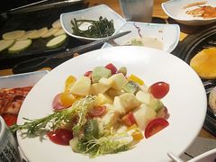 -唯成•韩国炭火烤肉 유성고기