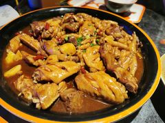 -胖哥俩肉蟹煲(长沙高铁吾悦广场店)