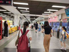 -烈士陵园(地铁站)