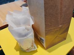 -麦当劳(深圳北站B2检票口楼上)