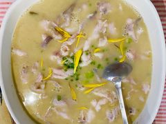 刘备酸菜鱼-水煮三国·川鲁江湖菜(香山店)