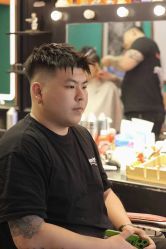 点击看大图 -鸿運 BARBER SHOP男士理发馆