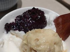 榴莲忘返-小团圆糖水铺(襄阳南路店)