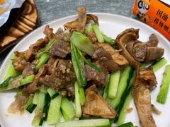 -一品美食城(石碣序伦小学店)