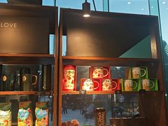 -星巴克(郑州曼哈顿广场店)