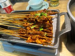 乐山街头炸串串-全牛匠·乐山跷脚牛肉(新中关店)