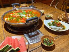 -亮欢寨酸汤鱼(沙冲路店)