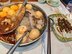 -乡土黄·鲜牛肉火锅·小龙虾(兴业街店)