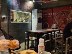 -龙巢盱眙龙虾·牛蛙·烧烤宵夜(八卦岭店)