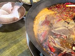 -黄潇洒老火锅(九眼桥宏济巷店)