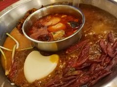 -山城年华老火锅(玉林店)