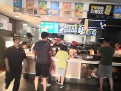 -麦当劳(欢乐谷店)