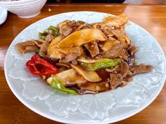 猪肝炒杏鲍菇-吉事利茶餐厅