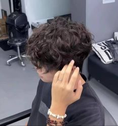 -H·Y HAIR SALON烫发·染发·造型