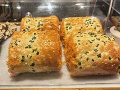 肉松面包-V咖啡(兰州盛达希尔顿酒店)