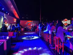 全球第十座马天尼露台-VENU+海景酒廊
