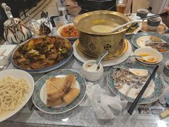 -汗腾格里·风味餐厅(新疆驻京办店)