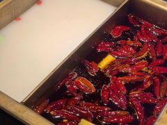 -尚尚仙·酸汤猪手·猪肚鸡火锅(华联万柳购物中心店)