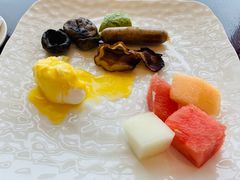 -湖景知味西餐厅•自助餐• 轻食(南京金茂威斯汀大酒店)