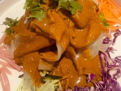 大眼特色拌拉皮-大眼锅贴水饺(河东店)