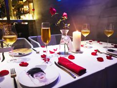 -Bo Lounge & BOA Club