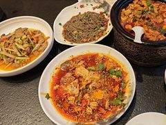 -万重锦·人文川菜馆(骡马市店)