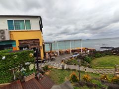 -Cafe Aewol Monsant