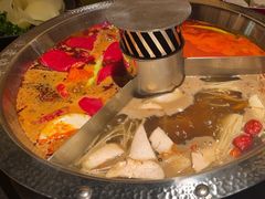 -晓宇重庆火锅(西安荟聚店)