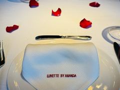 -弦月窗LUNETTE BY AMANDA(复兴路店)