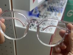 -美空眼镜·星趣控·新乐学·控优点合作店(周浦万达店)