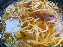 -花溪巷牛肉粉(泉城路店)