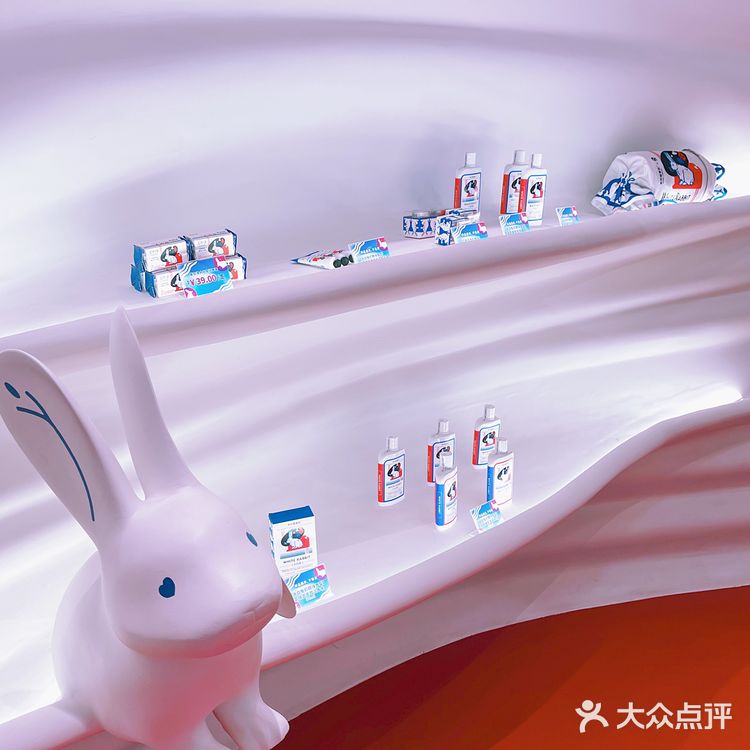 上海之光，大白兔全球首家旗舰店开业了，太好逛了！