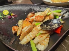 -海派悦庭·海胆烧麦·新融合菜(凯德广场店)