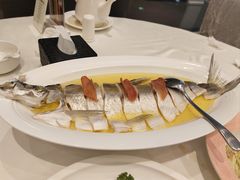 -万龙洲海鲜(大兴绿地缤纷城店)