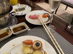 -广州万富希尔顿酒店·感趣自助餐厅·金秋蟹宴生蚝海鲜刺身烧烤