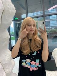 -AYO SALON