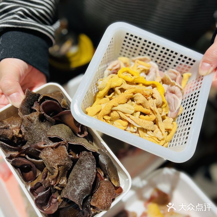 超正宗的长沙柴火鸡登陆上海滩!