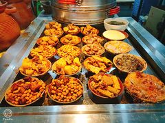 -董哥山城碗碗香(美专校街店)