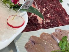 鲜牛肉-围炉夜话·潮汕卤水火锅(榕江店)
