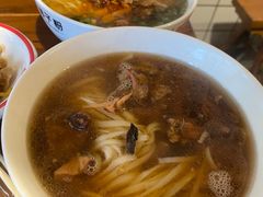 -矮子粉店1985·长沙米粉(湘春路店)