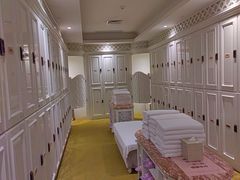 -麓湖国际水疗