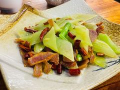 -滇香肴·云南菜蒸汽石锅鱼(云南北路店)